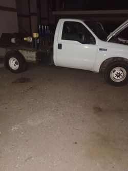 2004 Ford F-350 Super Duty Dually Welding