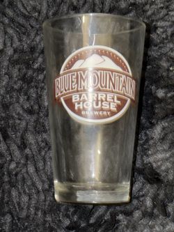 Blue Mountain Barrel House Brewery Beer Glass Collectible Souvenir Used Pre Own.