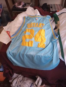 Bryant Jersey Mint Condition XL