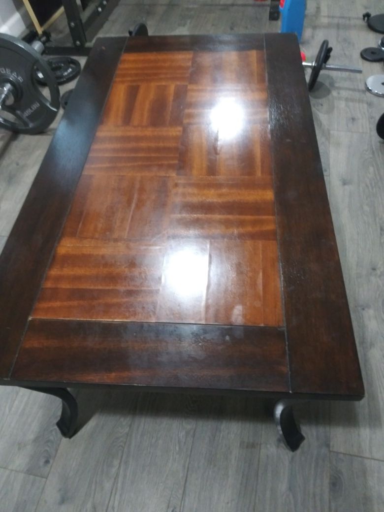 Gorgeous wooden coffee table