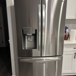 3 Door French Door Refrigerator 