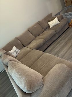Sectional couch