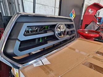 2023 tacoma front grill