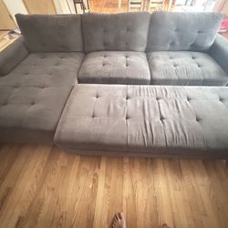Couch / Sofa 