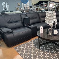 SPECIAL PRICE! Family Sectional