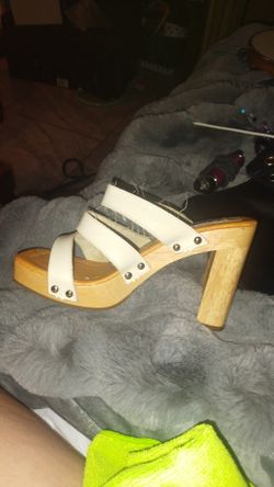 Like New 1970s Spoon Heels