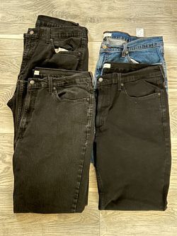 Lot of 4 Signature by Levi Strauss Mens Jeans Size 38x30 Athletic Black Blue Denim