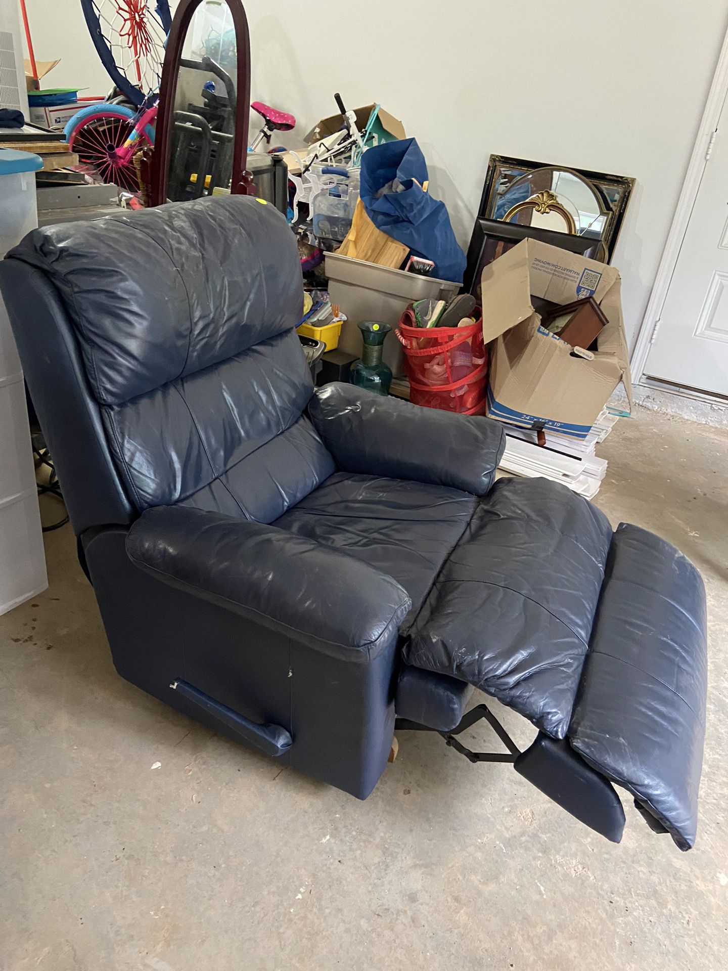Blue Leather Recliner Chair $75 Snellville 