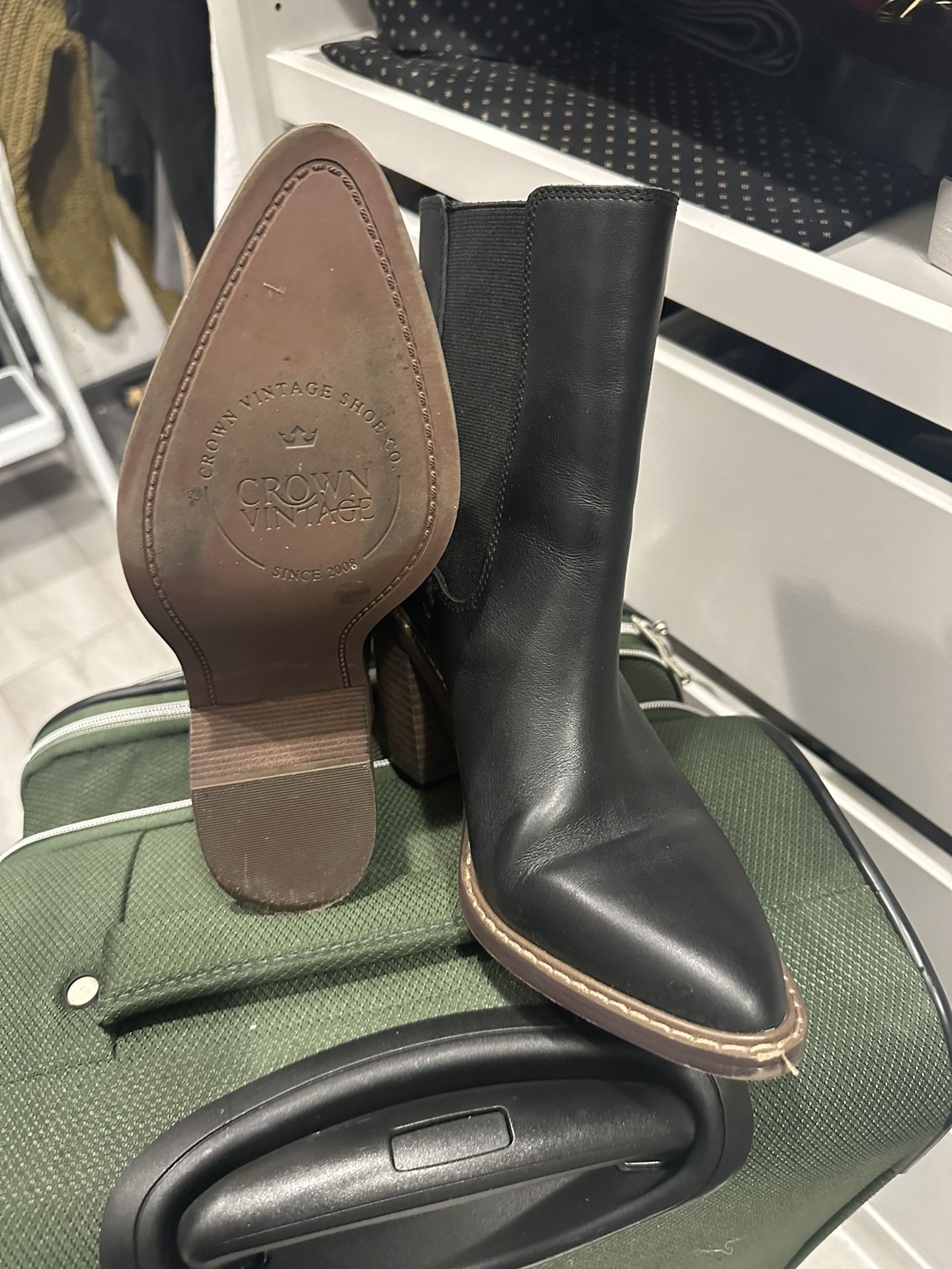 Black Boots
