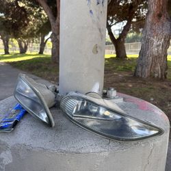 Toyota Camry04 Fits  02-06 Fog Lights 