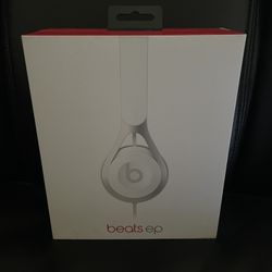 Beats EP wired Headphones - White (Price negotiable)