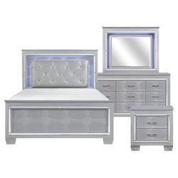 Glamour Silver Finish Complete QUEEN 4 PC BEDROOM SET 