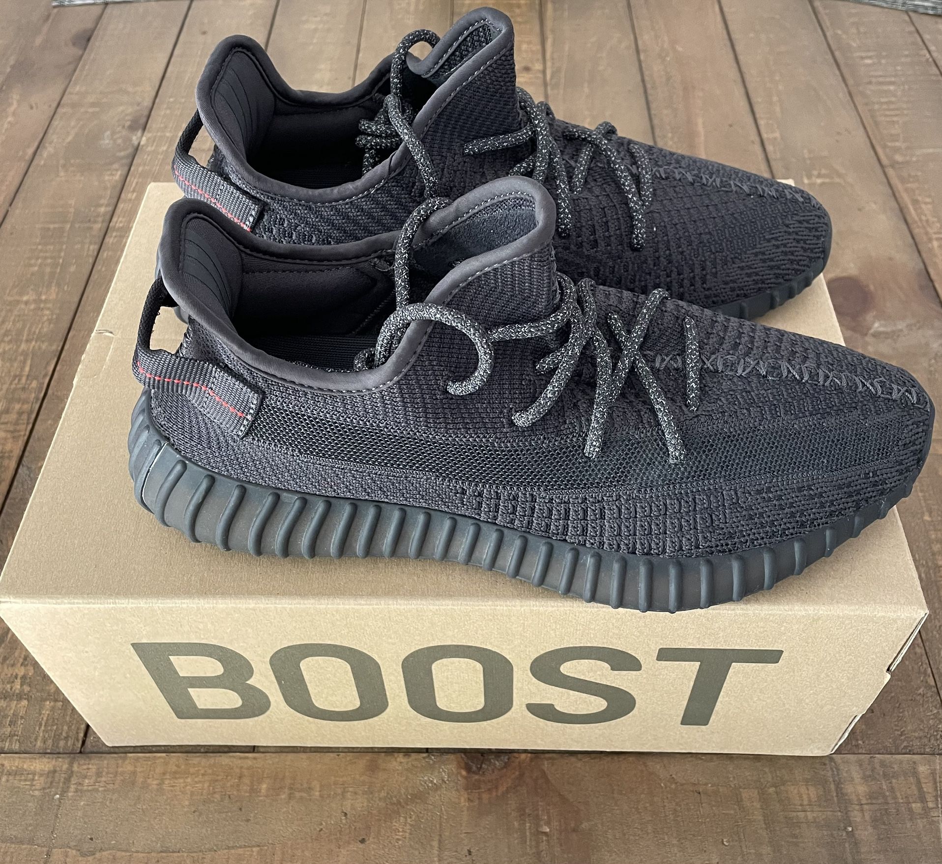 Adidas Yeezy Boost 350 V2 Black Non Reflective Mens Size 9.5 
