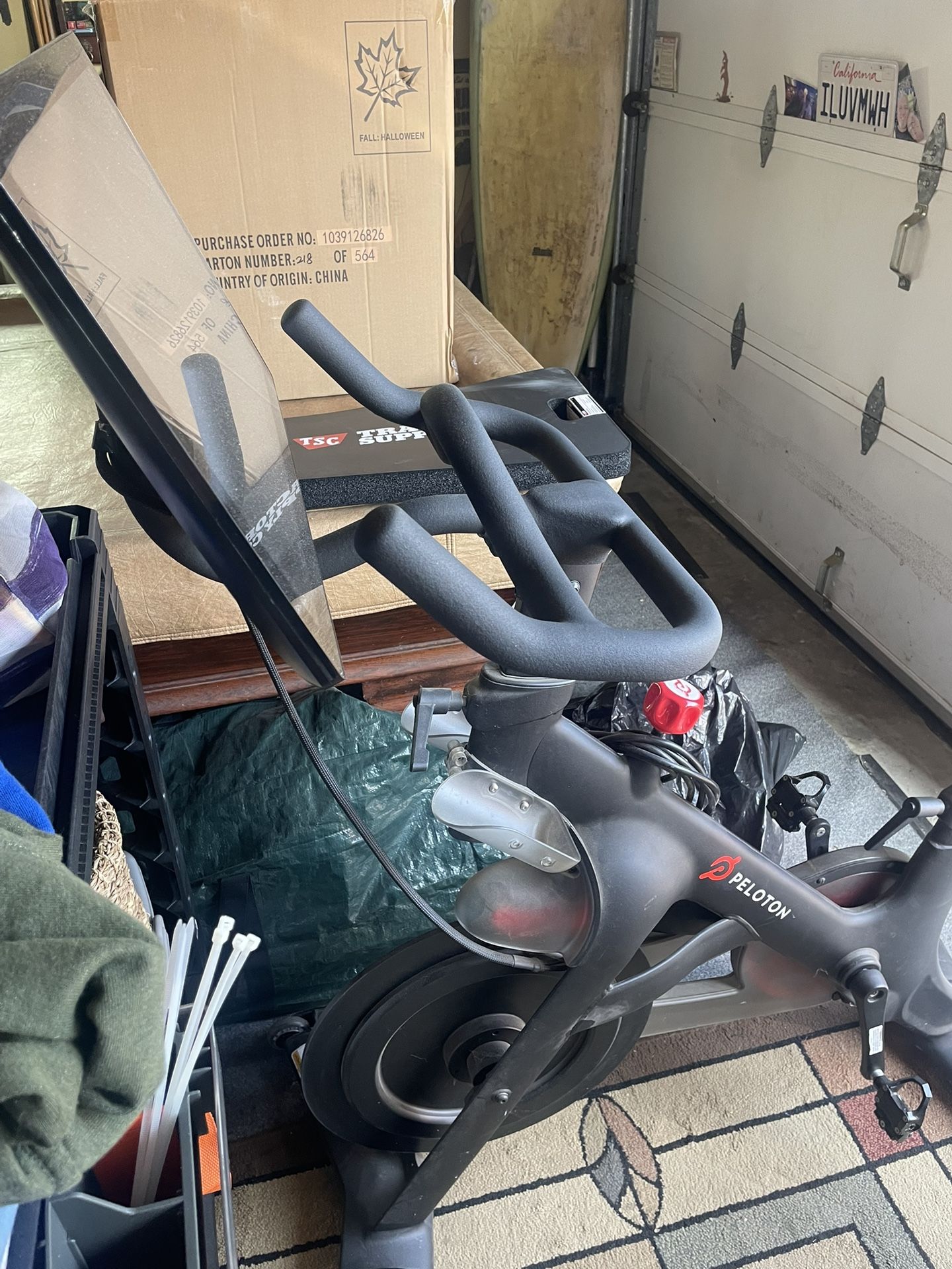 💥 Peloton Bike – Barely Used – $800 (Retails $1,499) 💥