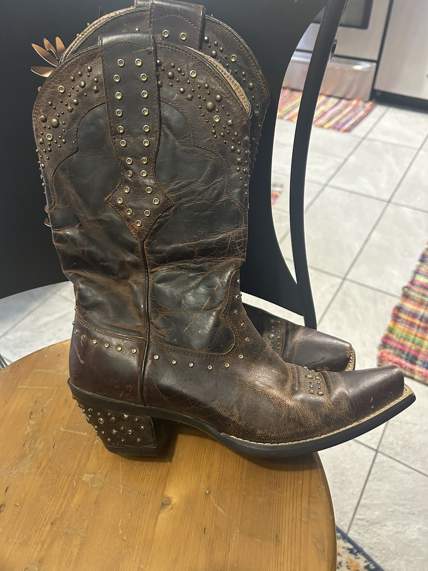 Ariat Rhinestone Boots Size 7&1/2