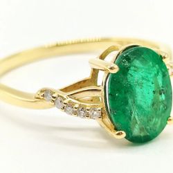 Stunning Natural 1.62 CT Emerald and 0.06ct Diamonds on 18K Ring Size 6.75