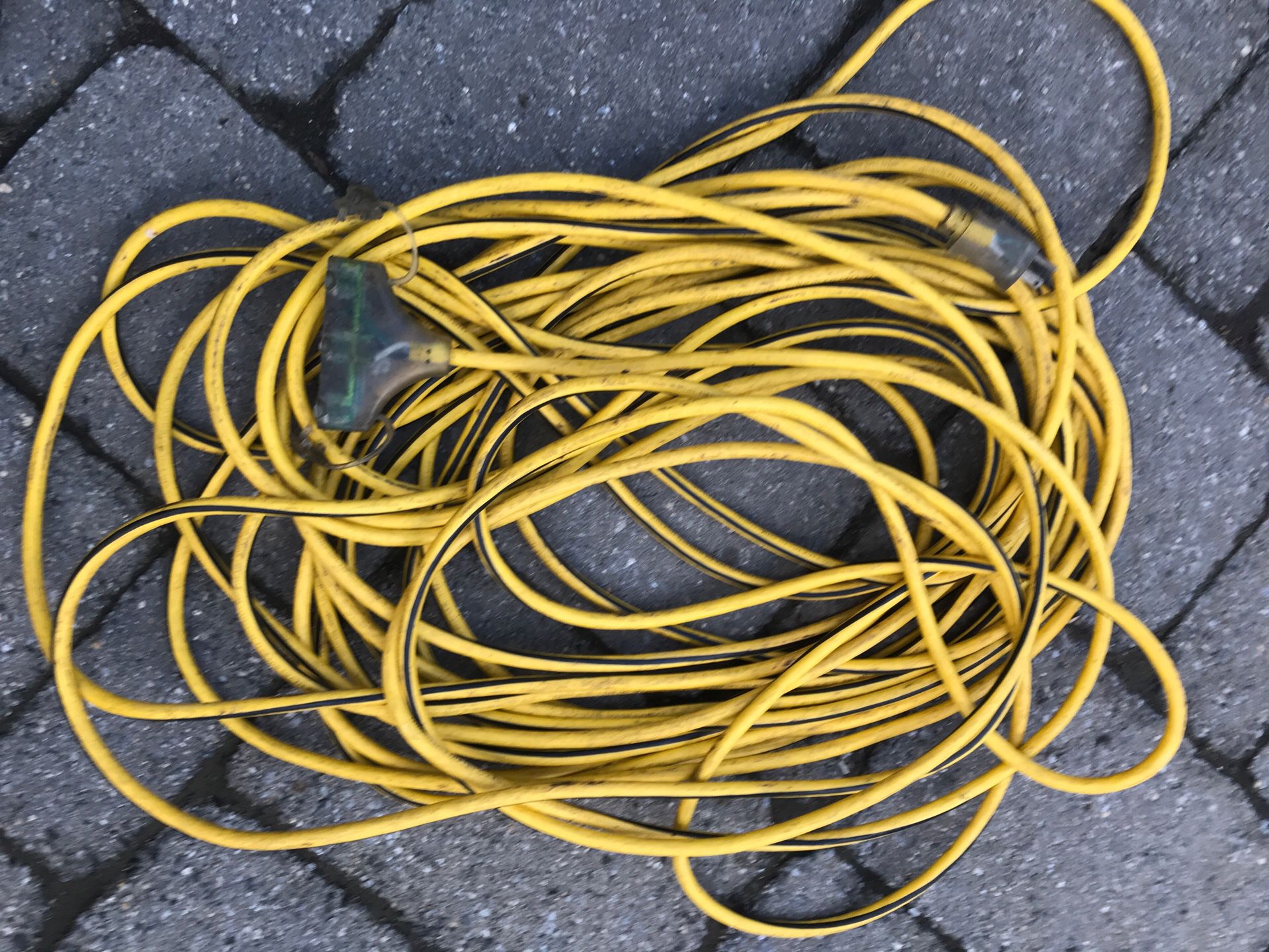 100 foot 12-3 industrial grade power cord