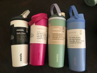 Owala FreeSip 30 oz Water Bottles – $17 each