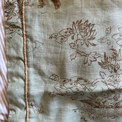 Linen King Sized Bed Spread & 3 Shams