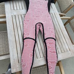 XCEL 4/3 Medium - Infiniti Wetsuit