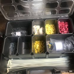 Husky Organizer 