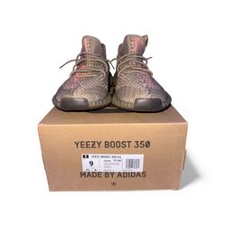 Yeezy 350 V2