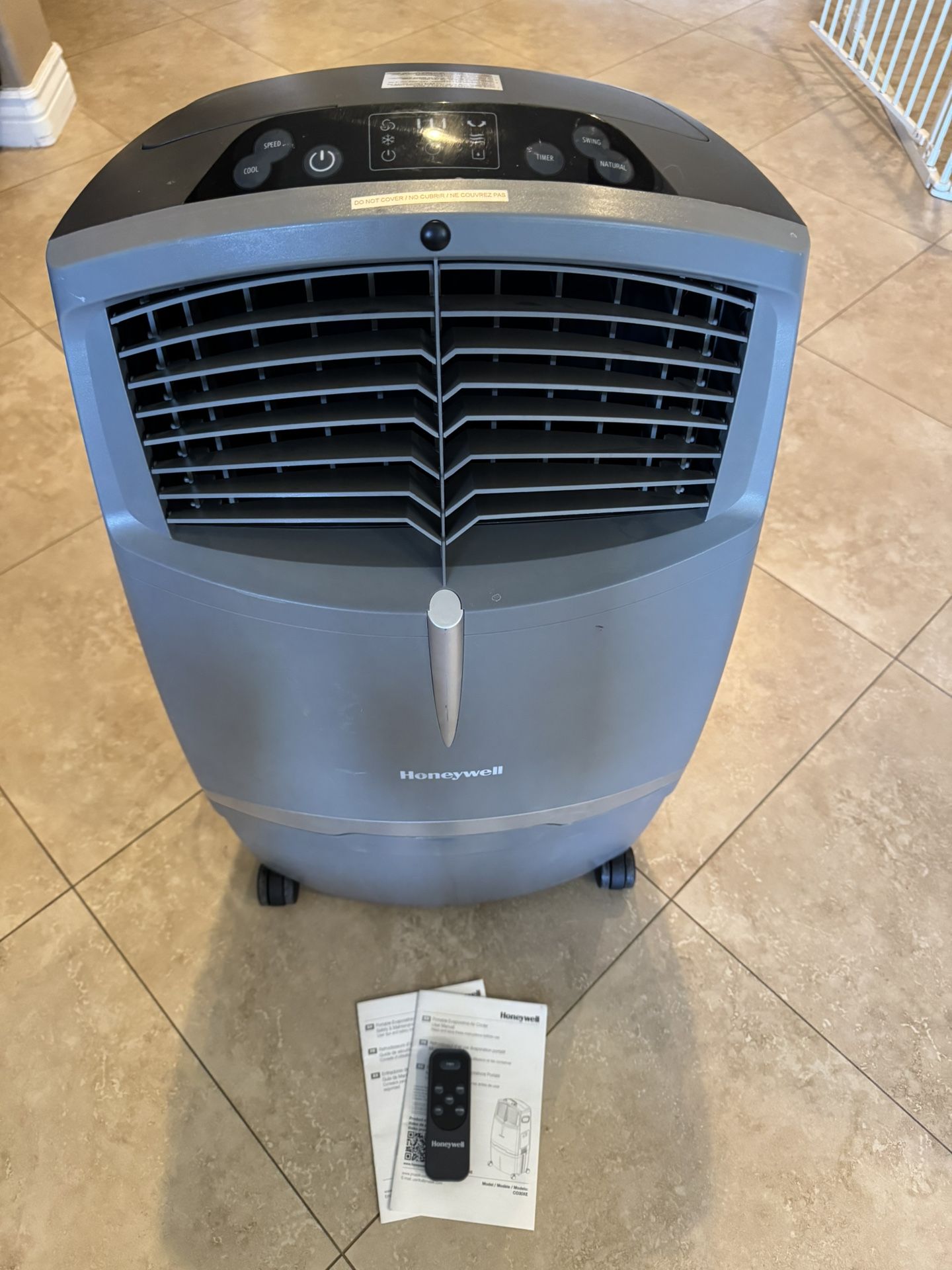 Honeywell CL30XC 525 CFM Indoor Portable Evaporative Air Cooler Swamp Cooler