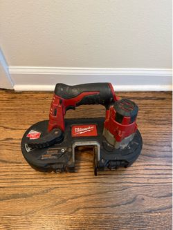 Milwaukee M12 12V Lithium-Ion Cordless Sub-Compact Band Saw