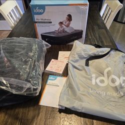 Brand New Twin Sized Air Mattress 18” With Built In Pump 