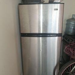 Stainless Steel Refrigerator & Stove For Sale!!