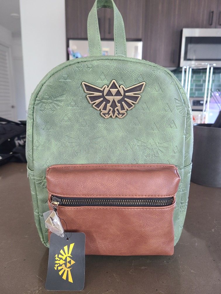 The Legend of Zelda - Hyrule Triforce Logo Mini Backpack - Bioworld