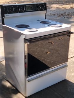 Fridgedaire Electric Range