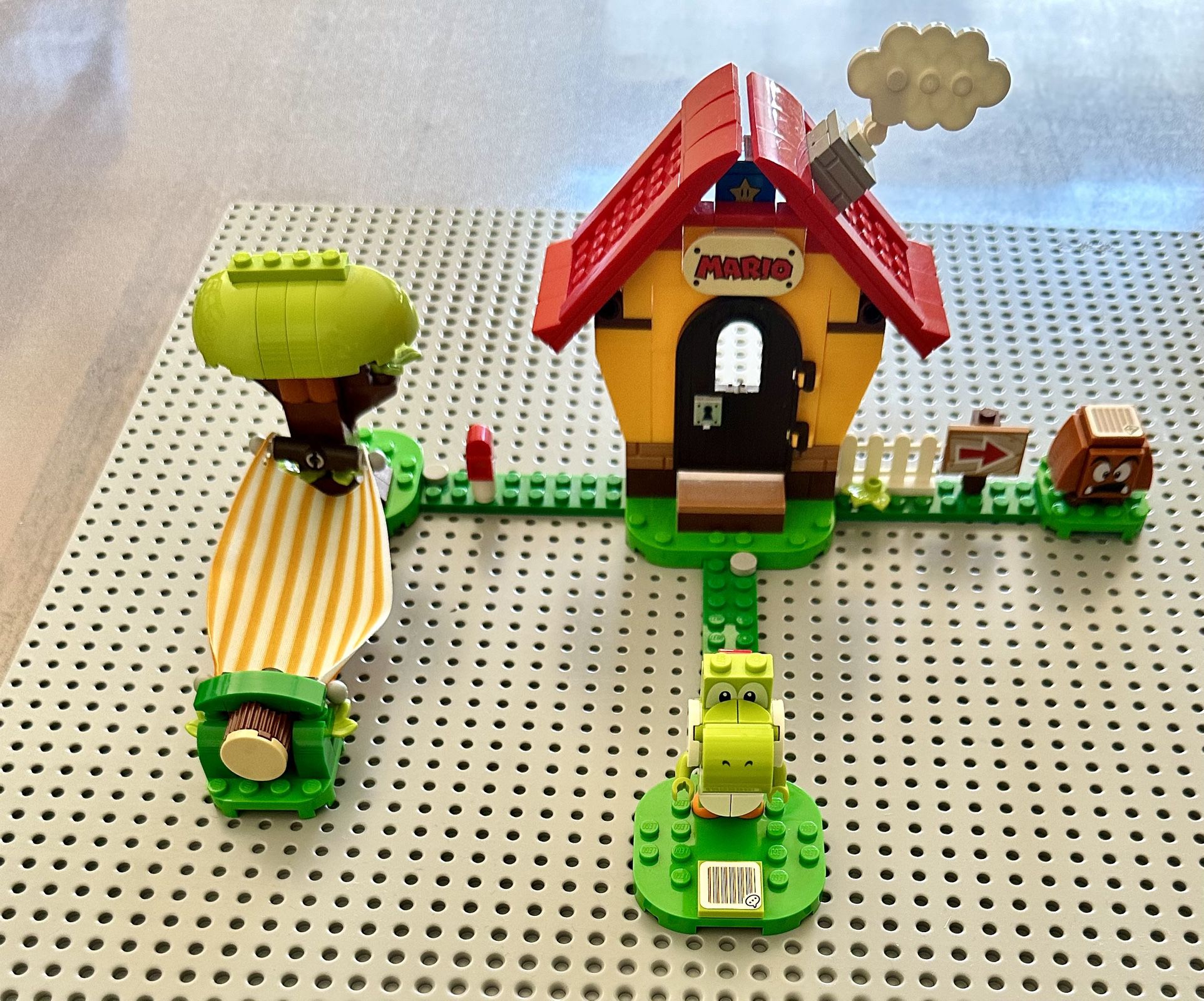 LEGO Mario’s House & Yoshi Expansion Set