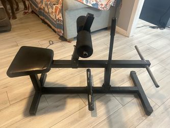 Calf raise machine