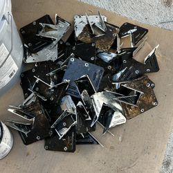 2x4 Brackets Used