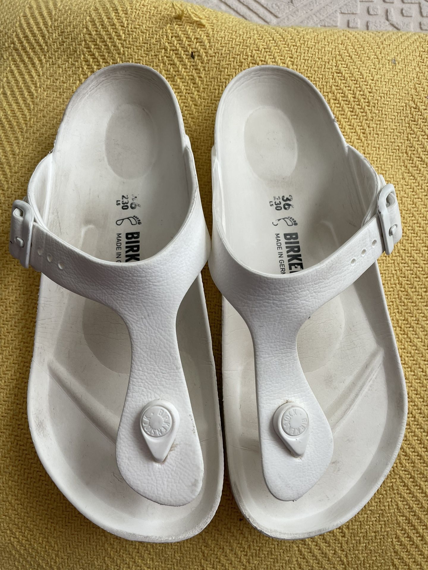 Birkenstock Slippers Size 36/6.5