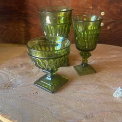  Vintage Glassware