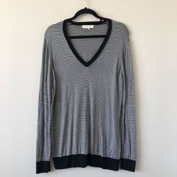 Treasure and Bond Black & White V Neck Knit