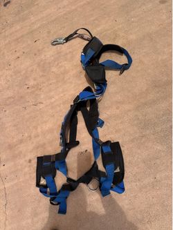 Yates harness size large