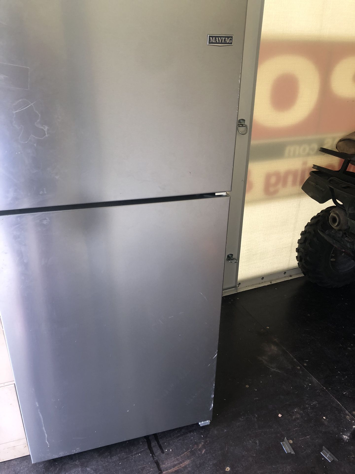 Refrigerator