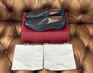 NEW Salvatore Ferragamo Ridley Leather Loafers Gancini Black Dress Shoes SZ 9.5 Box small scratches