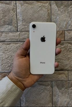 iPhone XR unlocked with warranty