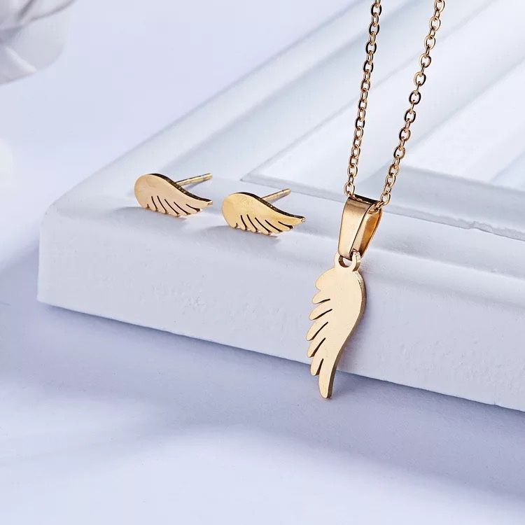 Angel Wing Stainless Charm Necklace Set No Fade