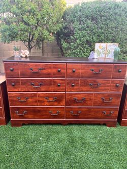 3-Piece Wood Dresser and Nightstand Set