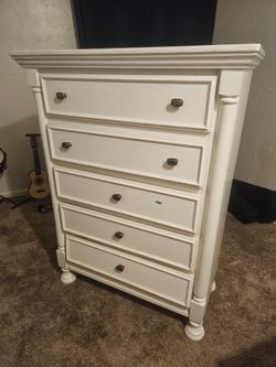 Child's dresser