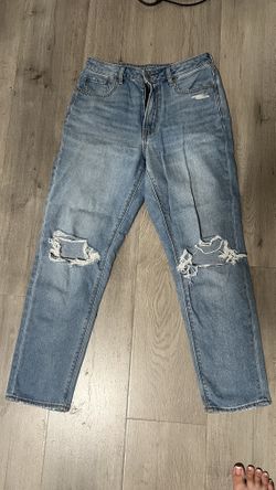 American Eagle Blue Distressed Jeans