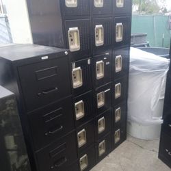 Lockers Still Metal Lockers Lockers