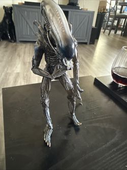 2013 NECA Alien Covenant Xenomorph Figure AUTHENTIC
