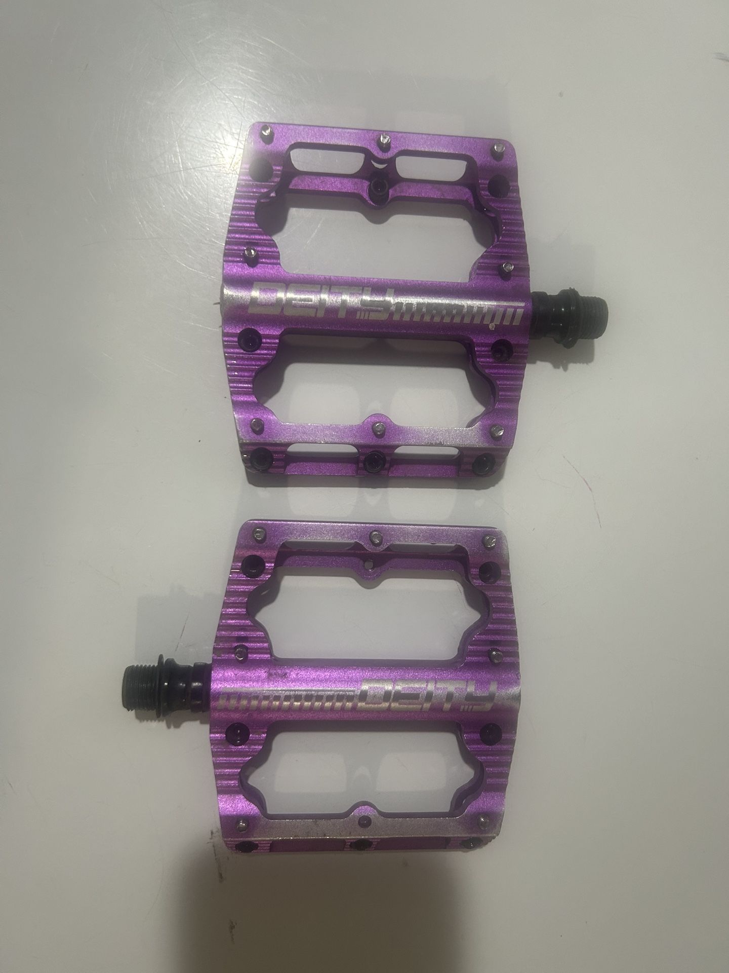 Excellent Condition - Deity Components Pedals