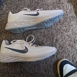 Nike Revolution 6 Next Nature - Light Pink/Beige